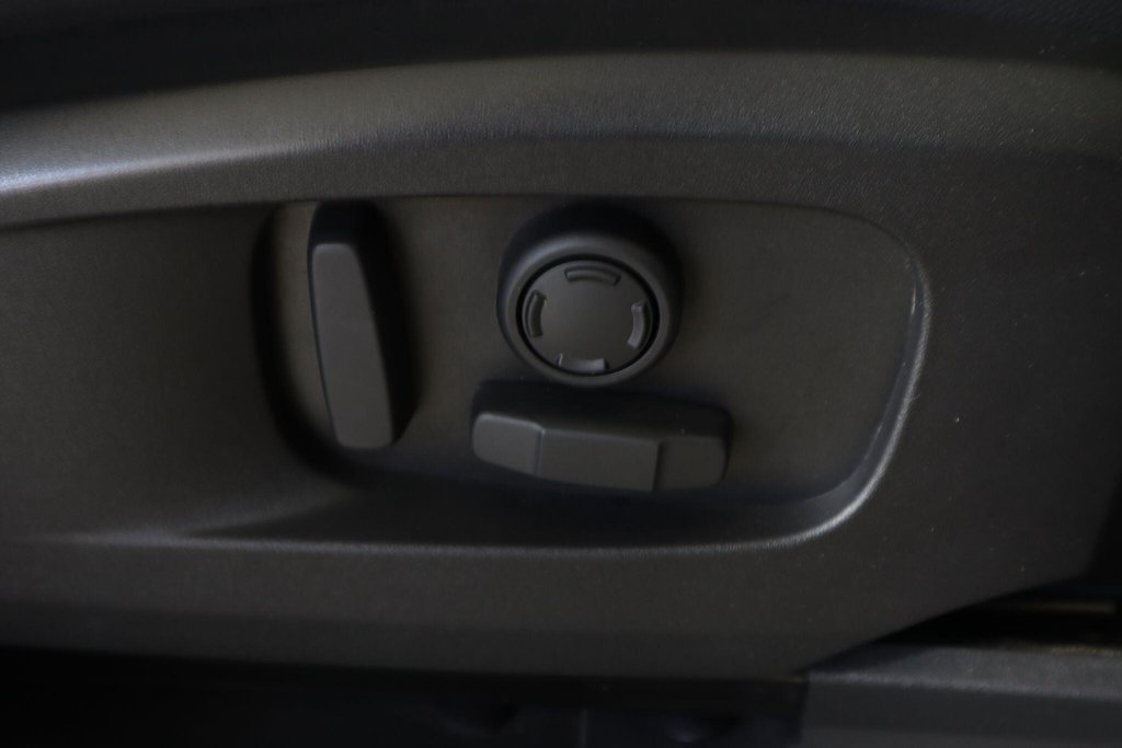 Used Land Rover Defender 110 2021 for sale - 78219282: Photo 30