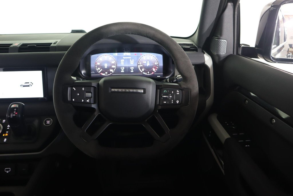 Used Land Rover Defender 110 2021 for sale - 78219282: Photo 50