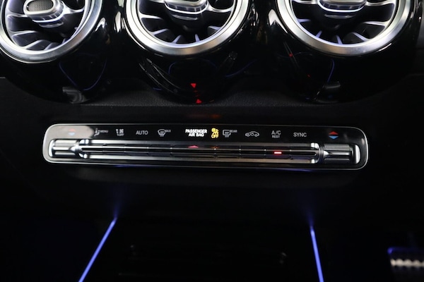 Used Mercedes-Benz GLB 2020 for sale - 75716143: Photo 32