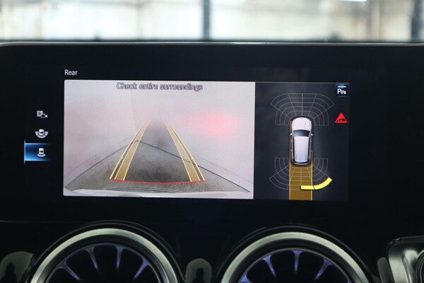 Used Mercedes-Benz GLB 2020 for sale - 75716143: Photo 50