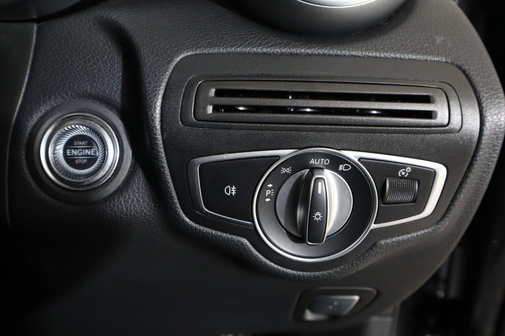 Used Mercedes-Benz GLC 2020 for sale - 76163544: Photo 24