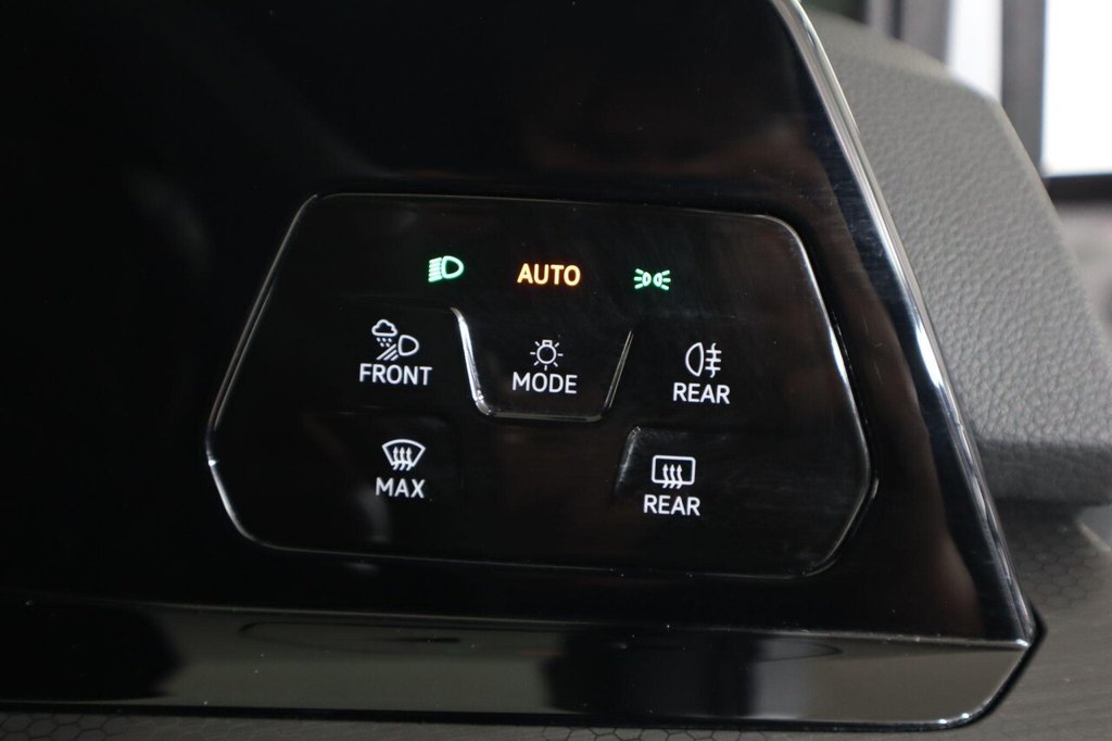 Used Volkswagen Golf 2021 for sale - 76470499: Photo 24