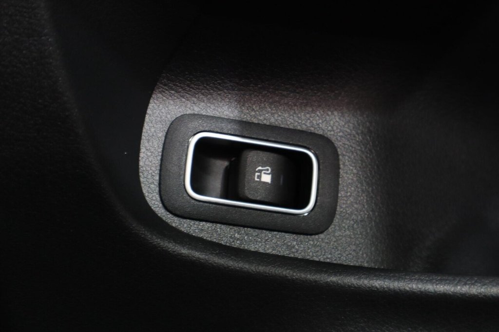 Used Mercedes-Benz CLA 2023 for sale - 76510015: Photo 25