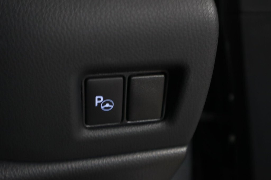 Used Toyota C-HR 2021 for sale - 77507742: Photo 25