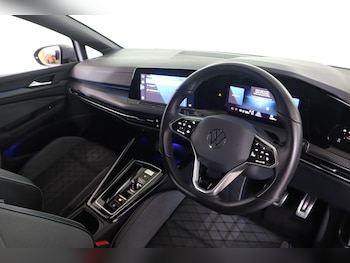 Used Volkswagen Golf 2024 for sale - 78985989: Photo