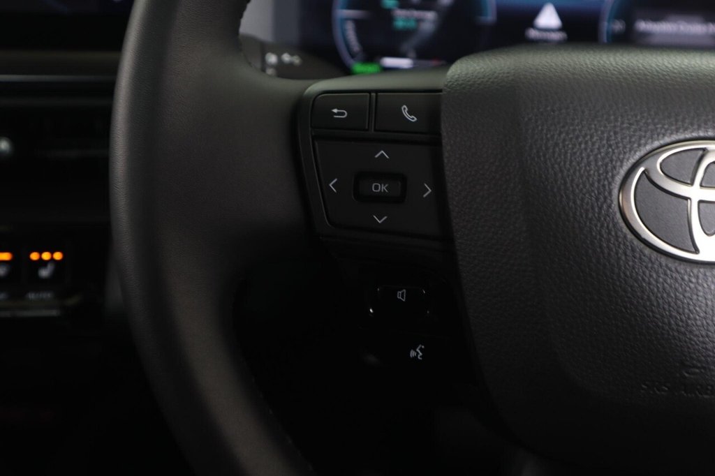 Used Toyota C-HR 2024 for sale - 77452408: Photo 18