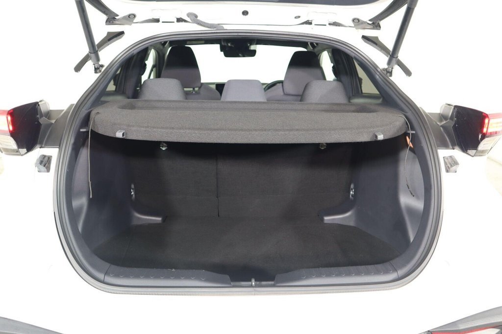 Used Toyota C-HR 2024 for sale - 77452408: Photo 44