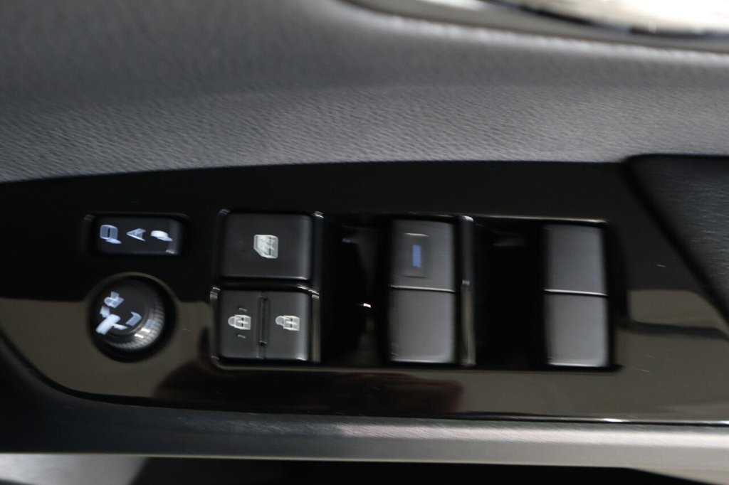 Used Toyota Prius 2022 for sale - 76783409: Photo 27