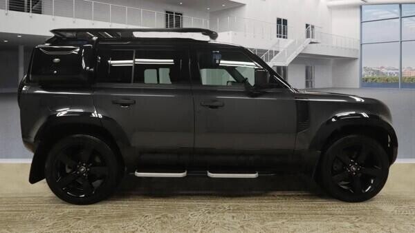 Used Land Rover Defender 2022 for sale - 77609002: Photo 4