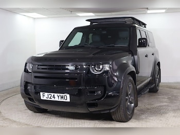 Used Land Rover Defender 2024 for sale - 78488120: Photo