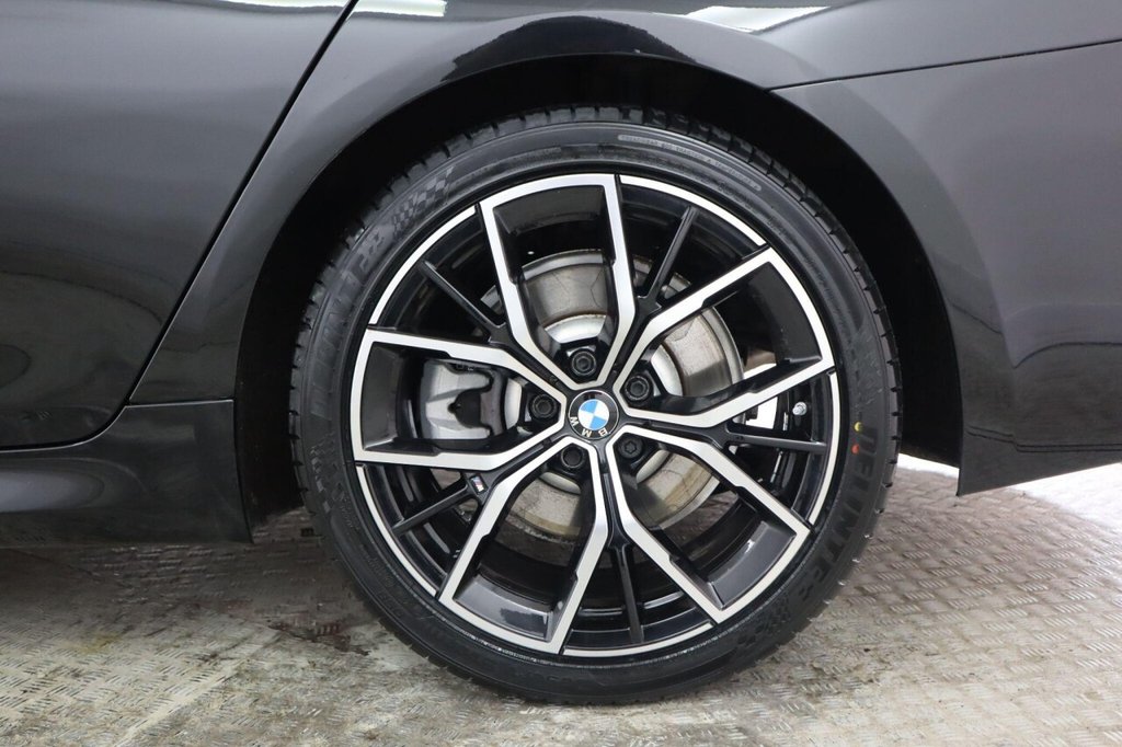 Used BMW 5 Series 2023 for sale - 76950438: Photo 40