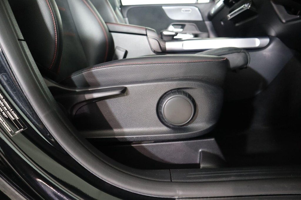 Used Mercedes-Benz GLB 2022 for sale - 76962668: Photo 21