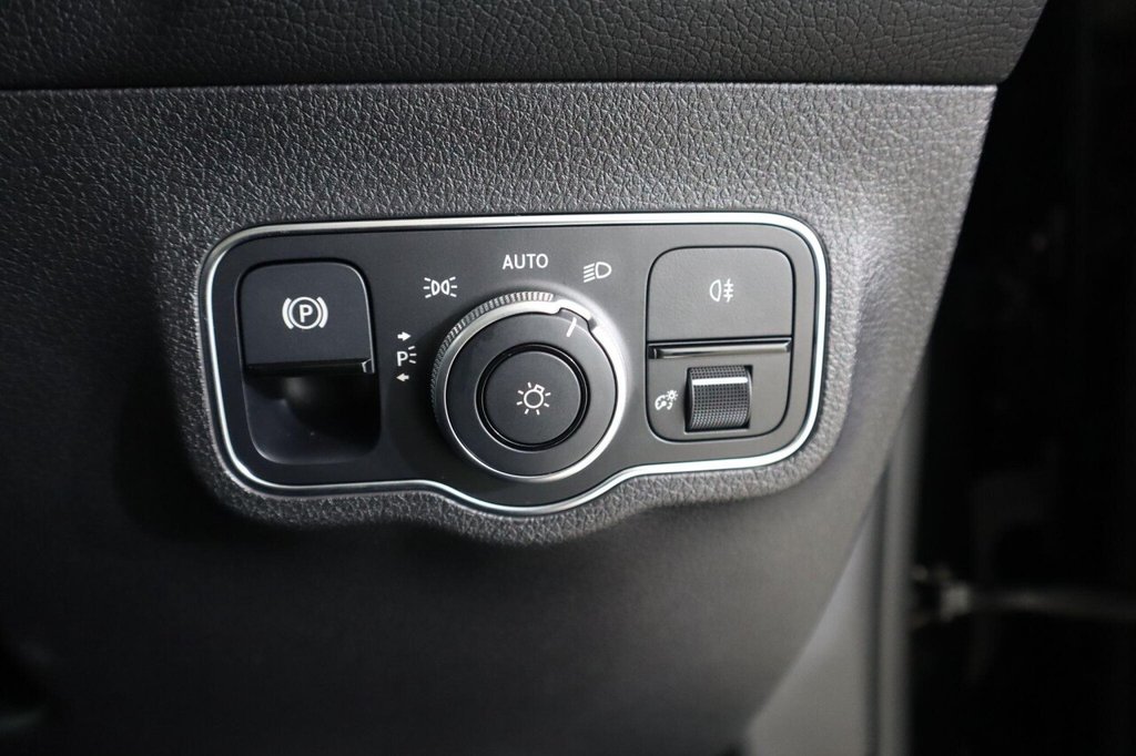 Used Mercedes-Benz GLB 2022 for sale - 76962668: Photo 39