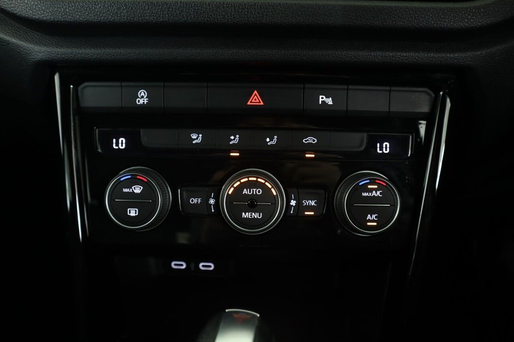 Used Volkswagen T-Roc 2021 for sale - 78110150: Photo 21