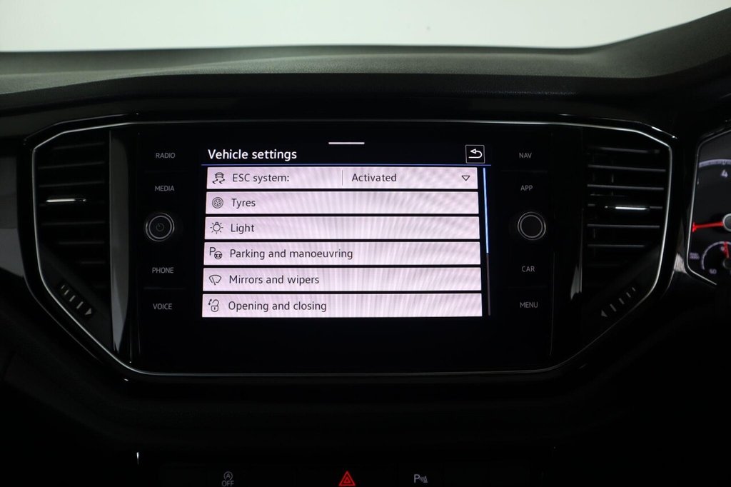 Used Volkswagen T-Roc 2021 for sale - 78110150: Photo 39