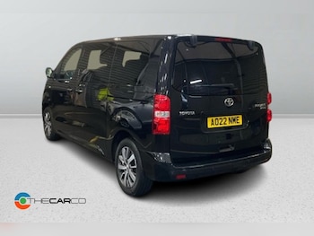 Used Toyota PROACE CITY Verso 2022 for sale - 77891109: Photo