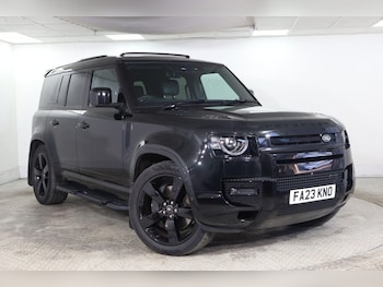 Used Land Rover Defender 2023 for sale - 77356163: Photo