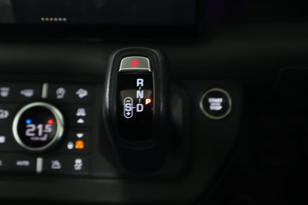 Used Land Rover Defender 2023 for sale - 77356163: Photo 23