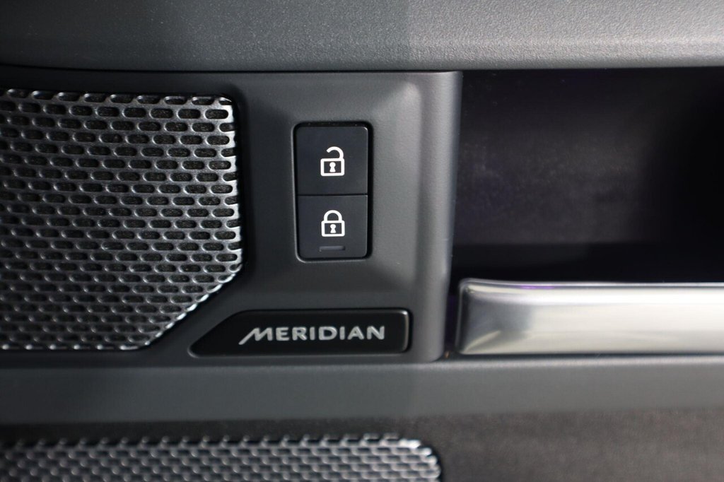 Used Land Rover Defender 2023 for sale - 77356163: Photo 27