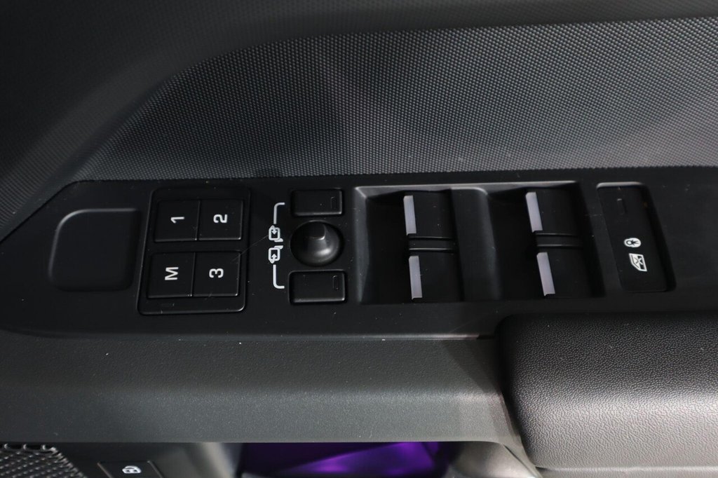 Used Land Rover Defender 2023 for sale - 77356163: Photo 28