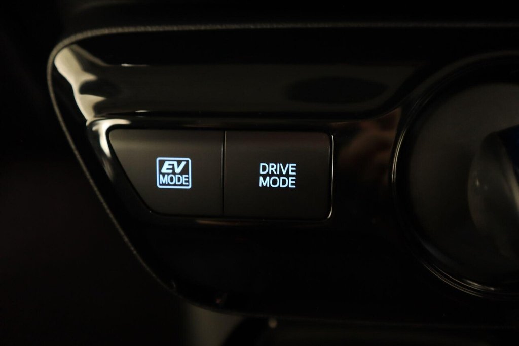 Used Toyota Prius 2022 for sale - 76798169: Photo 24