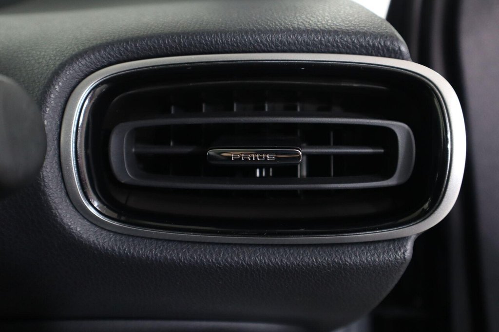 Used Toyota Prius 2022 for sale - 76798169: Photo 25