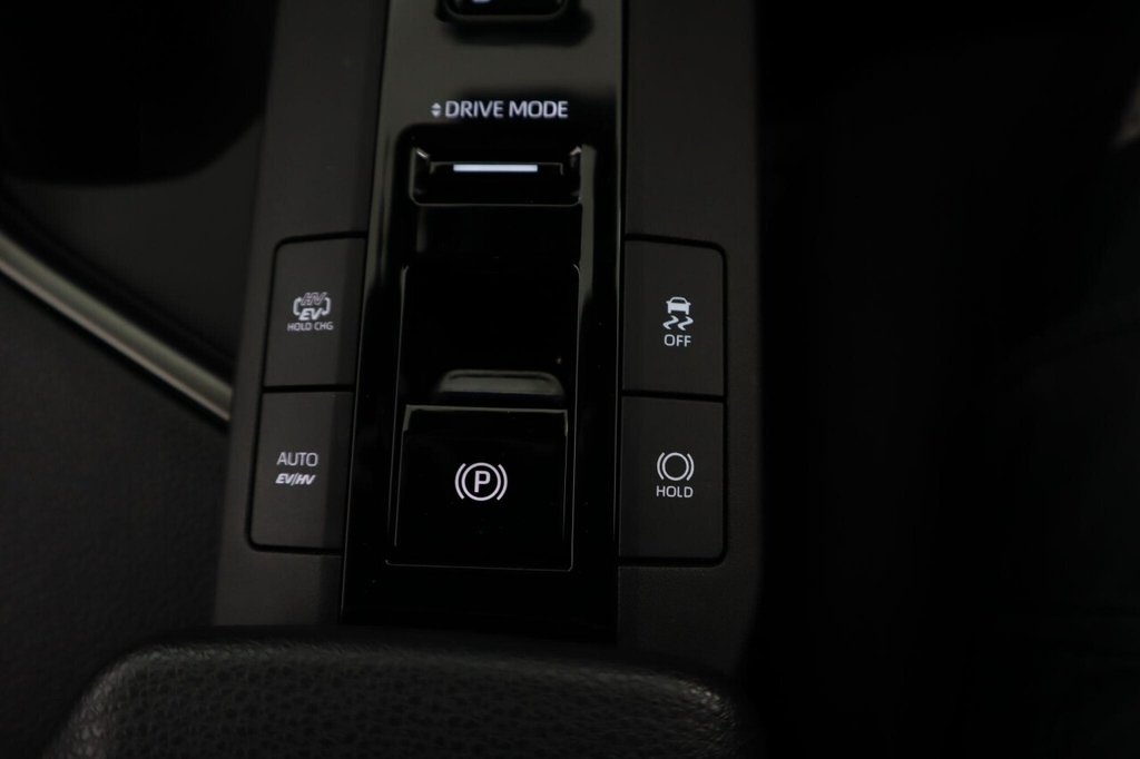 Used Toyota C-HR 2024 for sale - 77172134: Photo 23