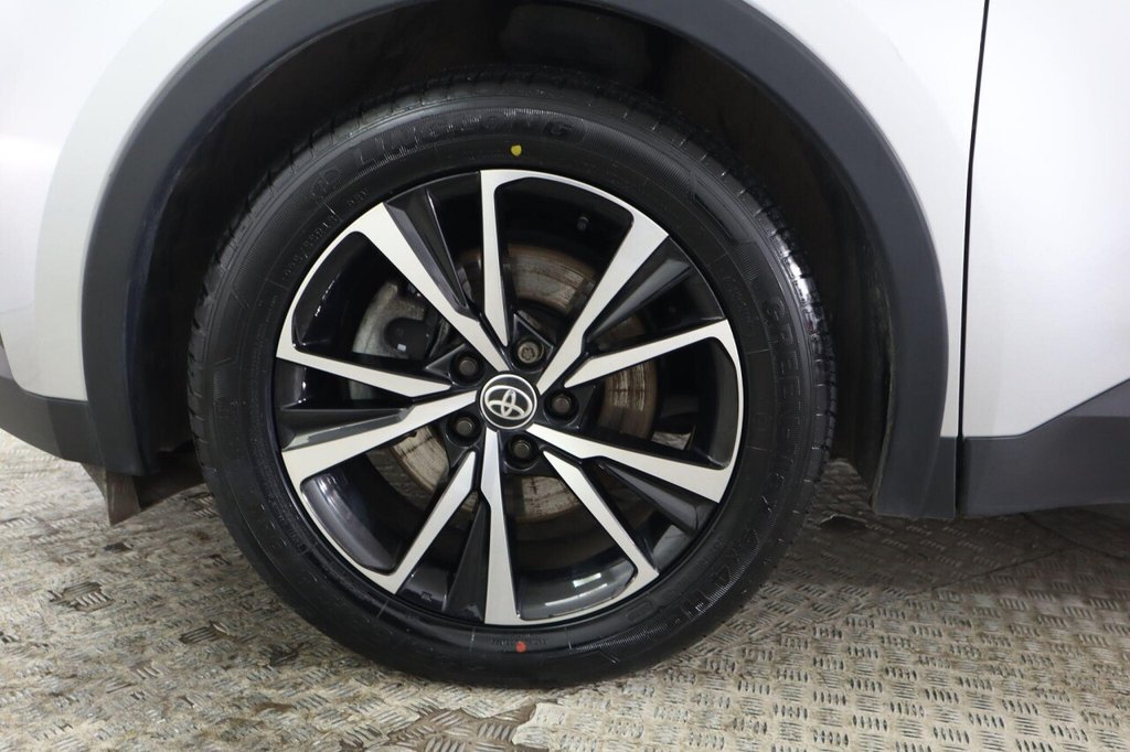 Used Toyota C-HR 2024 for sale - 77172134: Photo 31