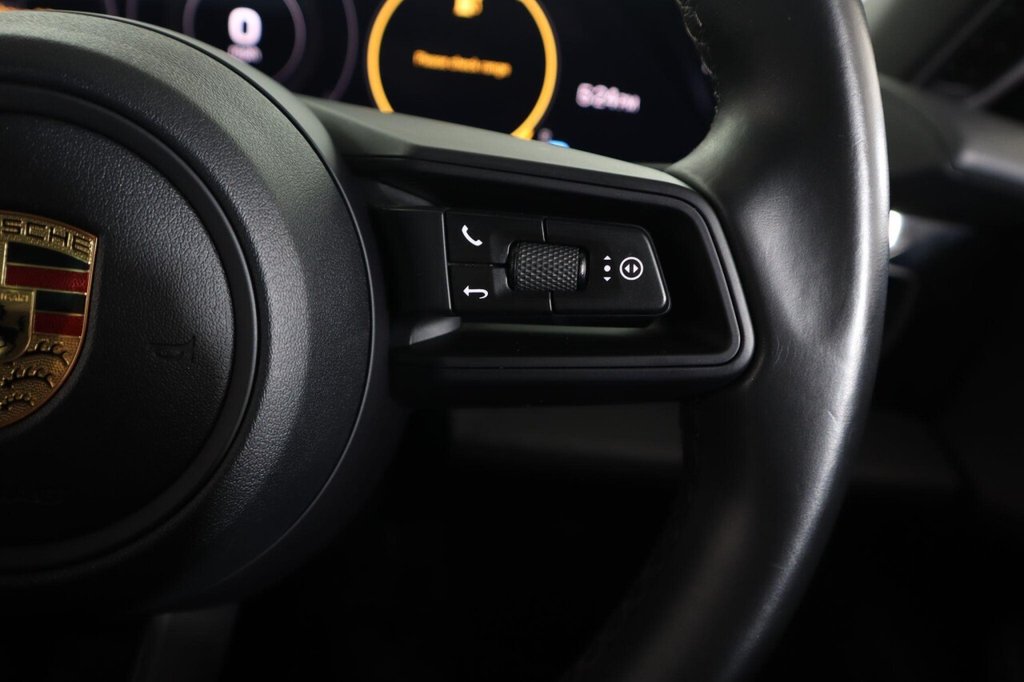 Used Porsche Taycan 2022 for sale - 77133262: Photo 19