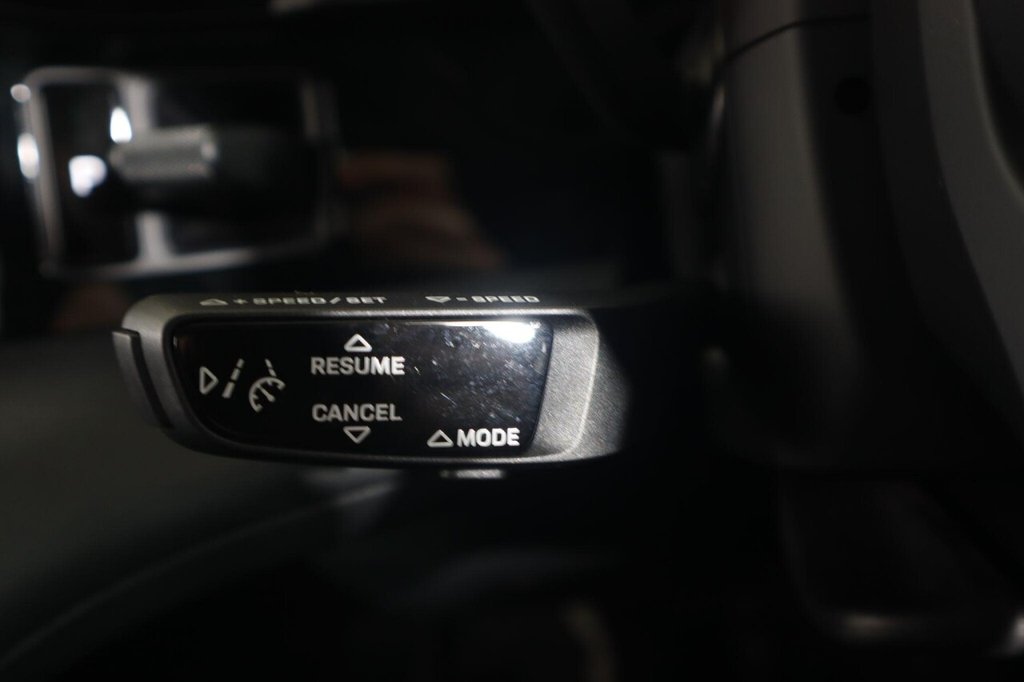 Used Porsche Taycan 2022 for sale - 77133262: Photo 23