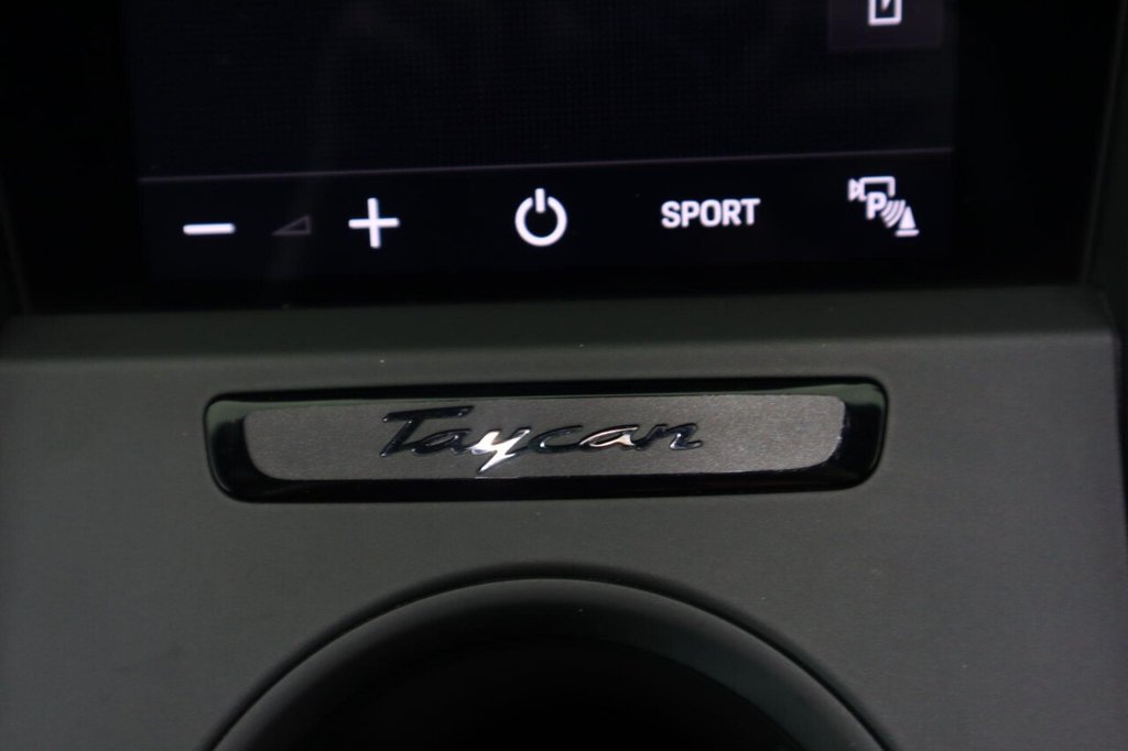 Used Porsche Taycan 2022 for sale - 77133262: Photo 27