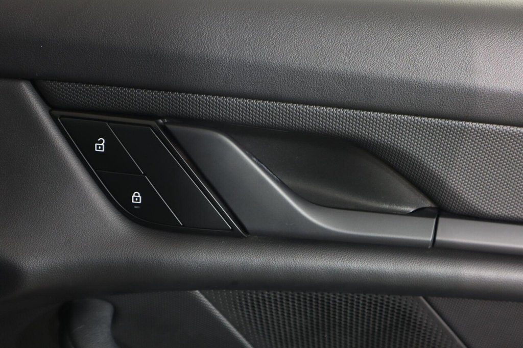 Used Porsche Taycan 2022 for sale - 77133262: Photo 32