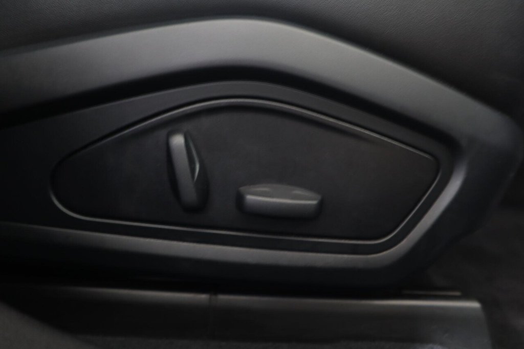 Used Porsche Taycan 2022 for sale - 77133262: Photo 34