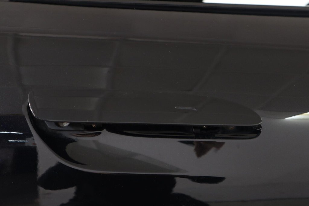 Used Porsche Taycan 2022 for sale - 77133262: Photo 35