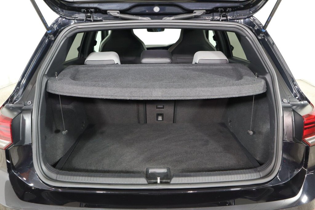 Used Volkswagen Golf 2020 for sale - 76711455: Photo 50