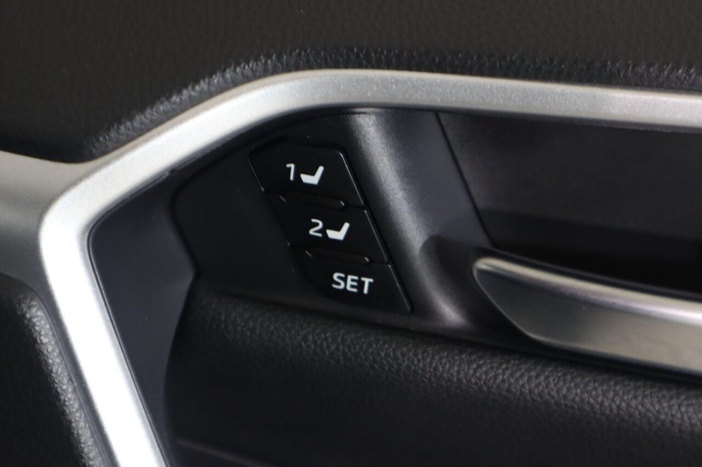 Used Toyota RAV4 2021 for sale - 77499054: Photo 29