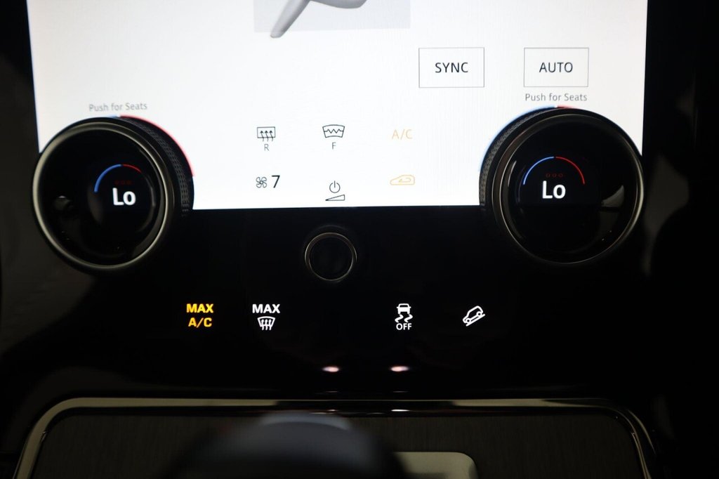 Used Land Rover Range Rover Evoque 2021 for sale - 77327900: Photo 32