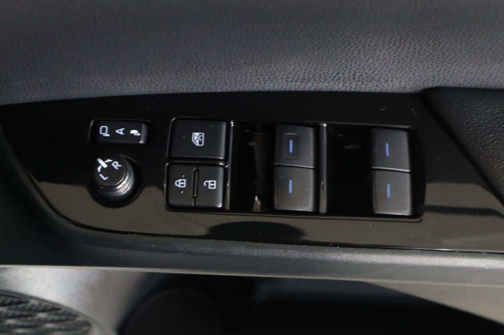 Used Toyota Prius 2020 for sale - 77200417: Photo 25