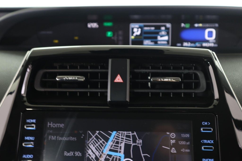 Used Toyota Prius 2020 for sale - 77200417: Photo 32