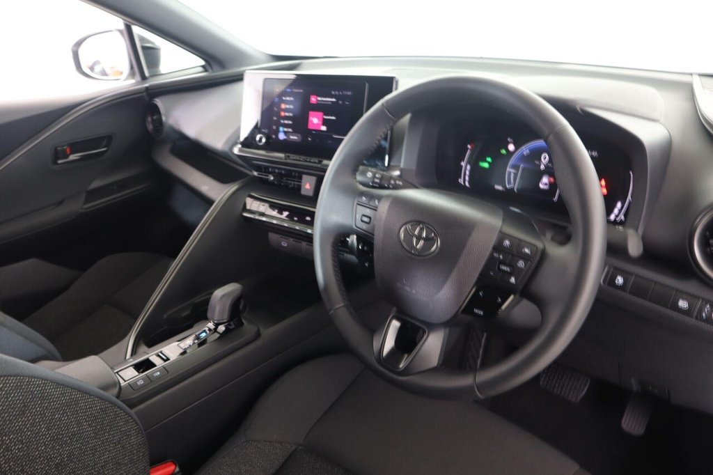Used Toyota C-HR 2024 for sale - 77437339: Photo 11