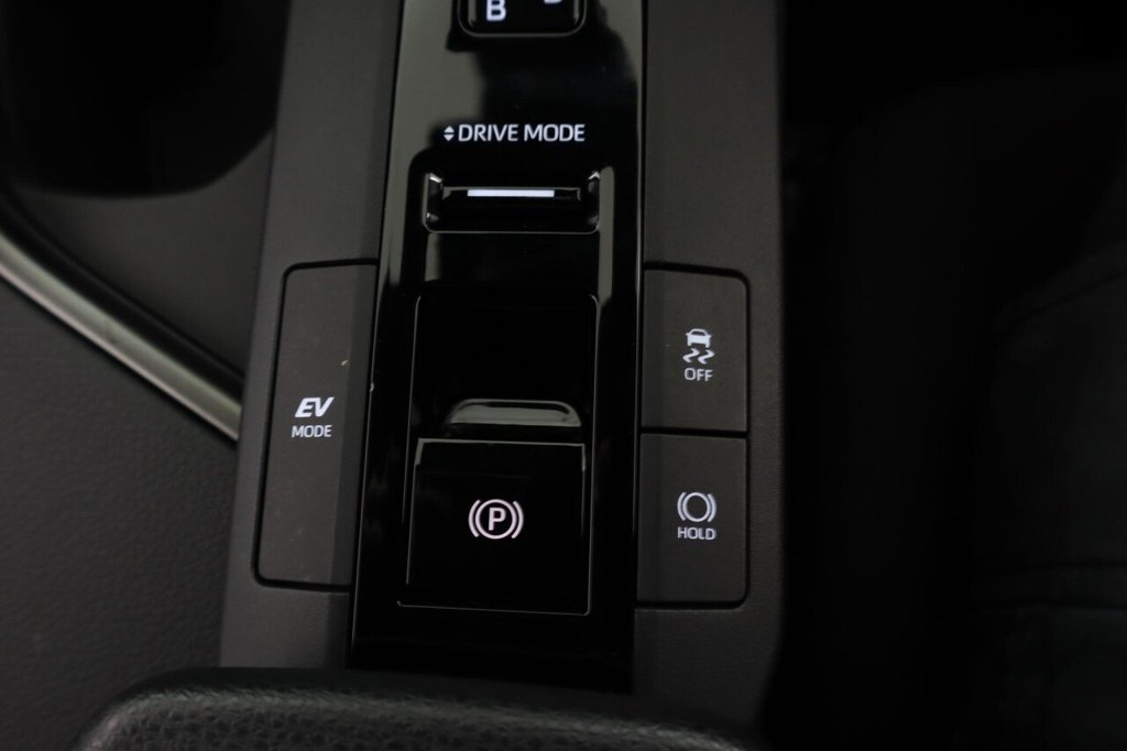 Used Toyota C-HR 2024 for sale - 77437339: Photo 20