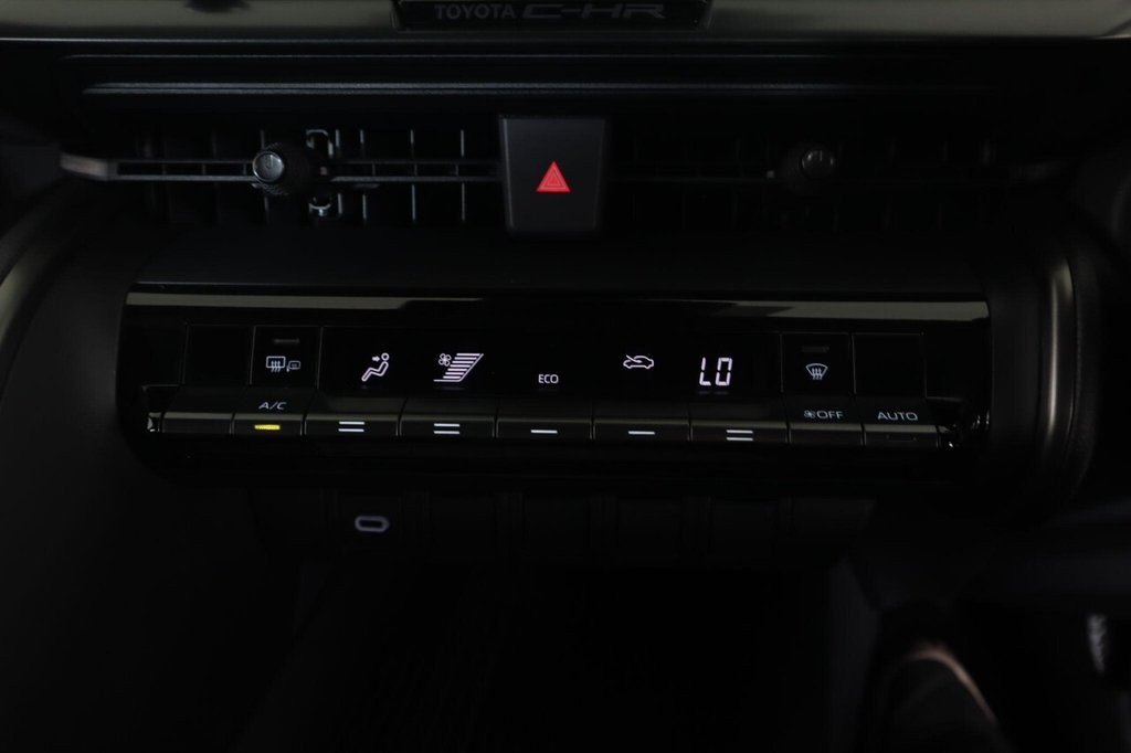 Used Toyota C-HR 2024 for sale - 77437339: Photo 37