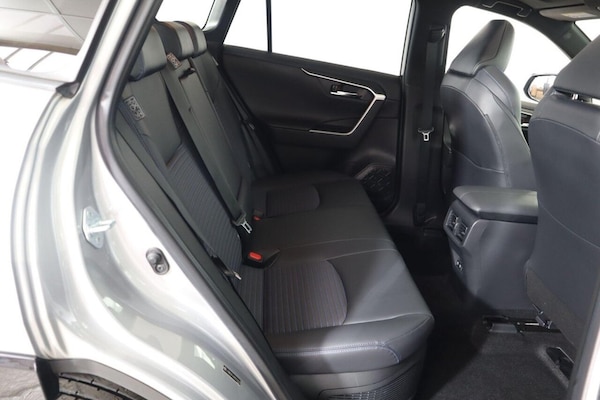 Used Toyota RAV4 2020 for sale - 76256258: Photo 16