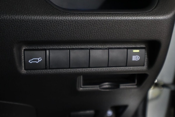 Used Toyota RAV4 2020 for sale - 76256258: Photo 24