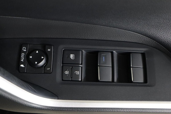 Used Toyota RAV4 2020 for sale - 76256258: Photo 25