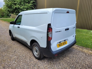 Used Ford Transit Courier 2024 for sale - 79057037: Photo