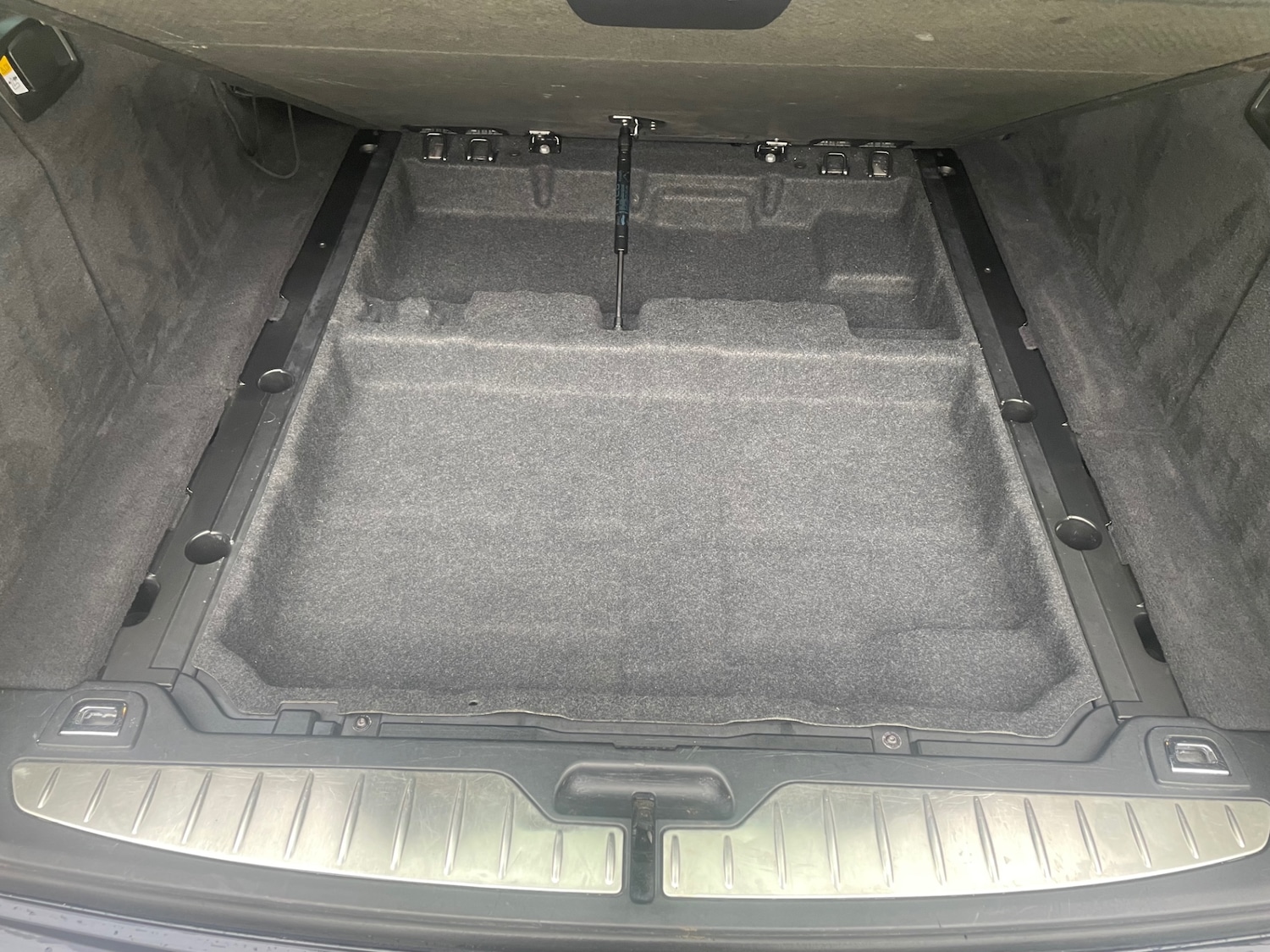 Used BMW 5 Series 2012 for sale - 77864615: Photo 22