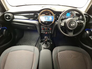 Used MINI Hatch 2023 for sale - 77047018: Photo