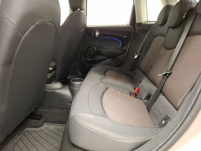 Used MINI Hatch 2023 for sale - 77047018: Photo 6