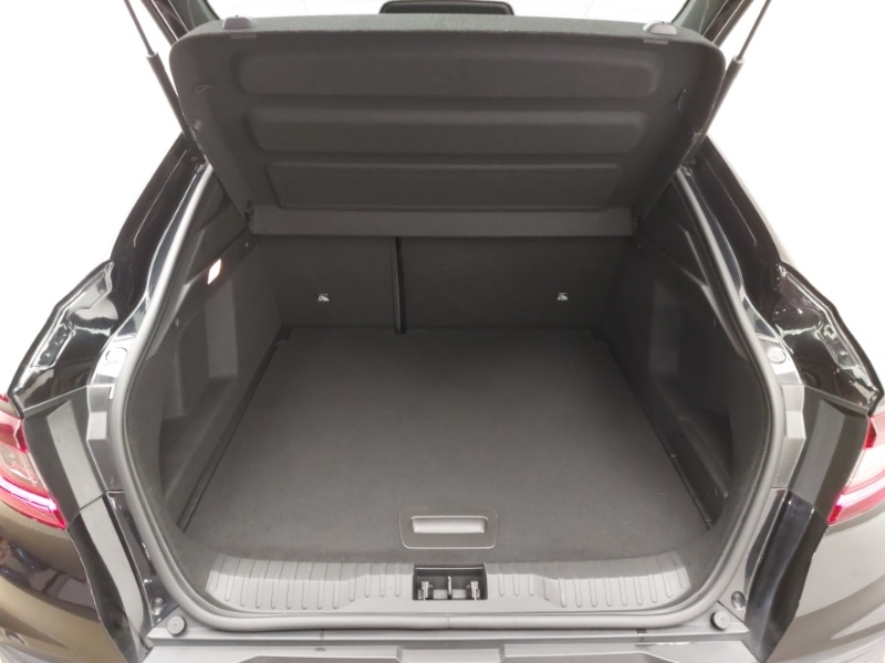 Used Renault Arkana 2023 for sale - 76602296: Photo 8